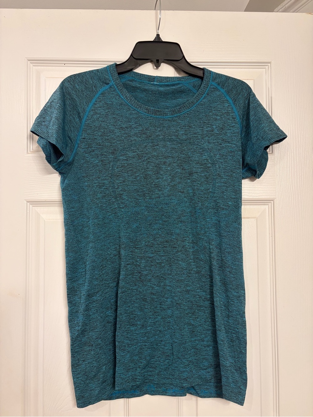 lululemon athletica Short Sleeve Tee